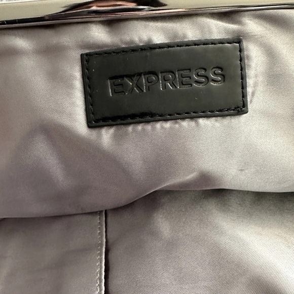 EXPRESS Silver Gray Black Lace Overlay Frame Clutch Evening Prom Party R $58 - Picture 3 of 9